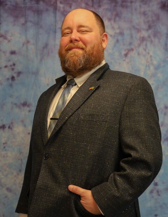 Travis Squires Broker